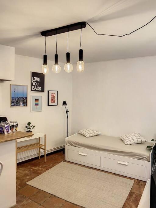 Апартаменты Ibiza -Sublime Studio Place De La Trinite- Netflix Тулуза Экстерьер фото